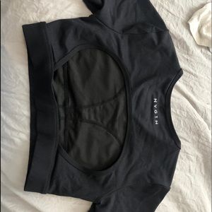 NVGTN Workout top